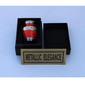 Vente chaude de haute qualité fabriqué à la main prêt à expédier souvenir de crémation en laiton pour les restes humains - Product Image 4