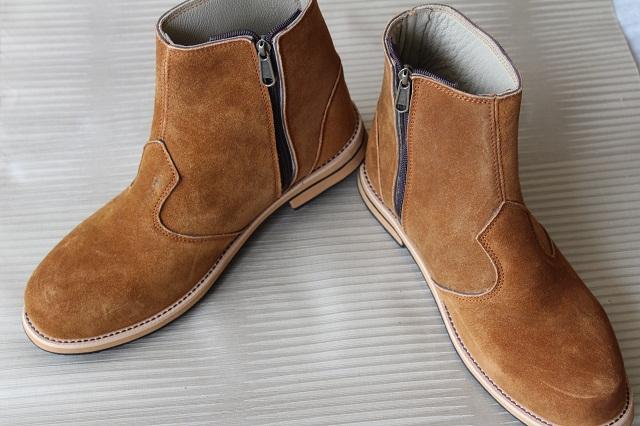 สีน้ำตาล