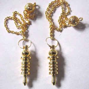 Fournisseur de Pendules Isis en Laiton 3 Plaques: Pendules Isis en Laiton 3 Plaques à vendre - Product Image 1