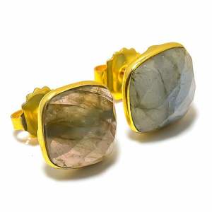 8x8mm bleu feu Labradorite boucles d'oreilles fines forme de coussin plaqué or pierre précieuse symbole chrétien pour les mariages prix de gros - Product Image 1