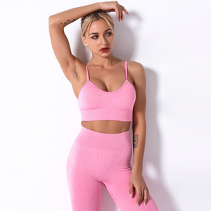 Sujetador y mallas deportivas para mujer, ropa deportiva con diseños de impresión personalizados, de material de alta calidad, a la moda, venta al por mayor - Product Image 1