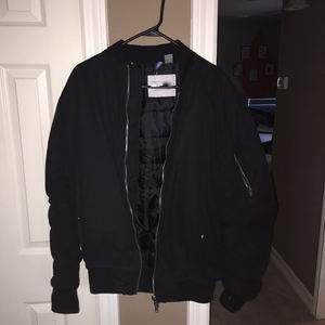 Blouson aviateur classique d'hiver grande taille pour hommes design élégant brodé au crochet fermeture à glissière respirant en laine décontracté - Product Image 6