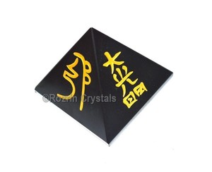 Worthbuy — pyramide en agate noire, symboles, pyramide en agate dorée, reiki, en stock - Product Image 1