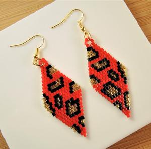 Pendientes de cuentas Miyuki hechos a mano, felicidad artesanal - Product Image 1
