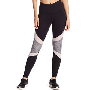 Leggings de sport et de yoga tendance à haute compression pour femmes avec logo à la taille pour tonifier et soutenir - Product Image 3