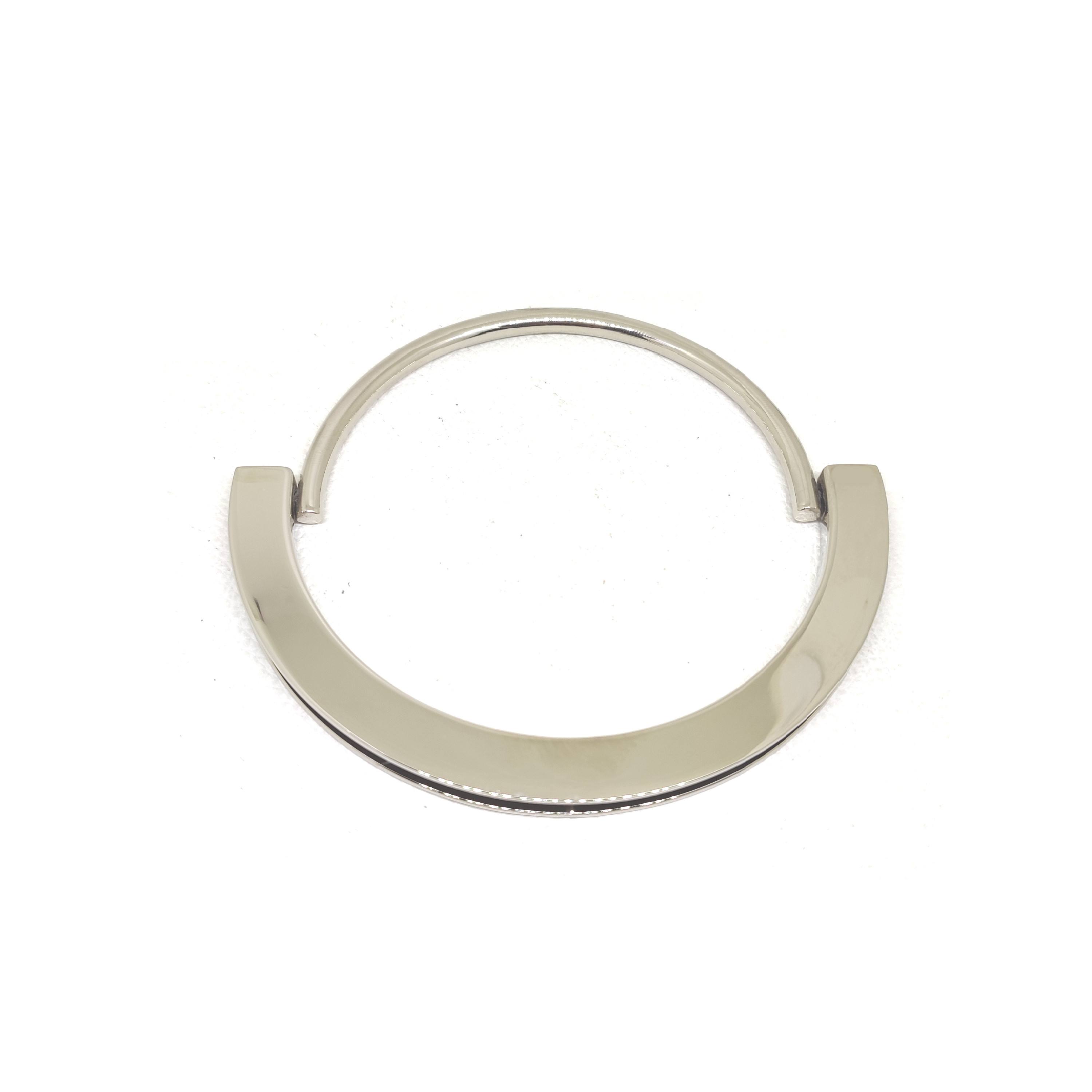 แขวนนิกเกิล (n.f.)