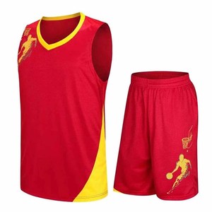 Conjunto de uniforme de baloncesto de color personalizado, 100% poliéster, nuevo diseño, ropa deportiva estampada, uniforme de baloncesto con estampado por sublimación - Product Image 5