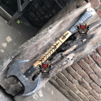 Hache Viking à double tête de qualité industrielle, forgée à la main, en acier inoxydable à haute teneur en carbone, manche en bois naturel, couleur personnalisée 1