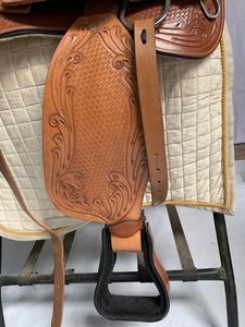 Silla de Montar Occidental de Cuero Indio de Alta Calidad al Mejor Precio con Logotipo y Tamaño Personalizados - Product Image 3