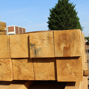 Poutres en chêne vert structurel 200 mm x 150 mm Bois en stock provenant de chêne fraîchement coupé (scié frais) Bûches à coupe propre - Product Image 5