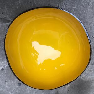 Hot Selling Metallic Lacquer Bowls, <b>Coconut</b> <b>Shell</b> Bowls from Vietnam, Yellow color lacquer <b>coconut</b> bowl - Product Image 1