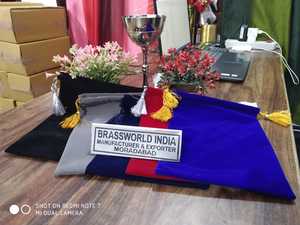 Alicia con bolsa de terciopelo gris, suministros de Iglesia, Brassworld, India - Product Image 6