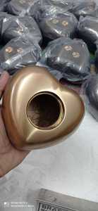 Urne funéraire en forme de cœur de style américain Brassworld India pour animaux de compagnie, modèle BWI-786-205, fournitures funéraires - Product Image 2