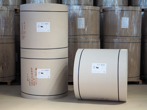 Rollo de papel gris de alta dureza, rollo de 450 GSM para hacer tubos de papel, embalaje, latas de papel - Product Image 5