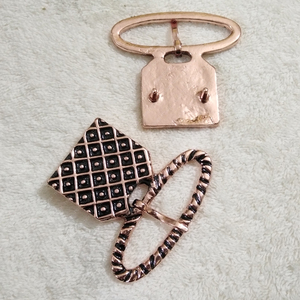 Ceinture en laiton médiéval de couleur bronze pour boucle Matériau en cuivre élégant avec remplissage noir TT-7113 BC pour raccords de ceinture médiévale - Product Image 2