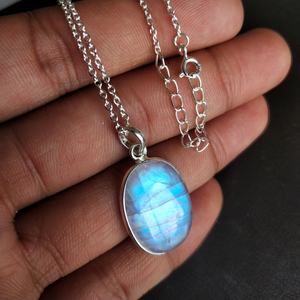 Collar con colgante de piedra negra con chapado en oro rosa Cristales Drusy naturales Pendientes de piedra lunar arcoíris Colgantes y dijes de cristal - Product Image 4