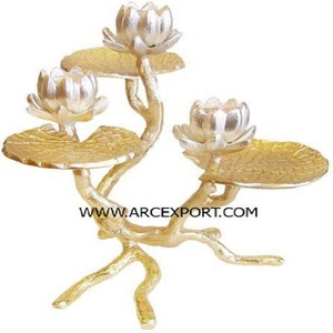 Plateau et bol en métal doré Lotus Design 3 étages Centre de table Décoration pour aliments et collations Bol de serveur - Product Image 1