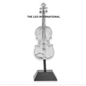 Hierro Acero Metal Mármol Base Piña Forma Escultura Estilo de lujo Hogar de lujo Acento Escultura decorativa - Product Image 4