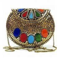 Sac à main / Pochette / Porte-monnaie pour femme en nacre, style plage, fabriqué en Inde par des artisans de qualité