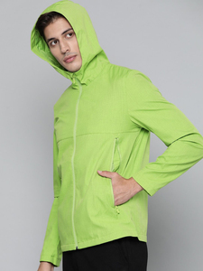 Chaqueta deportiva de entrenamiento para hombre con diseño personalizado por sublimación, chaquetas de fútbol, ropa de entrenamiento, cortavientos sublimados, ropa de calentamiento. - Product Image 2