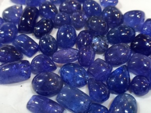 ทันซาไนต์ธรรมชาติอัญมณี Cabochon เรียบคุณภาพสูงสุดการทํา - Product Image 3