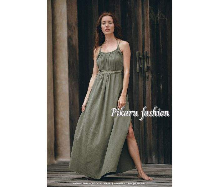 สีเขียวเข้ม