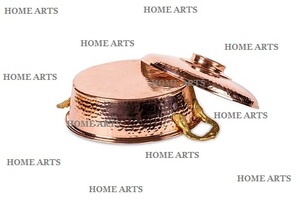 จานอุ่นอาหารทำจากทองแดงแบบทุบสำหรับเสิร์ฟพร้อมที่จับดีไซน์เนอร์ - Product Image 6