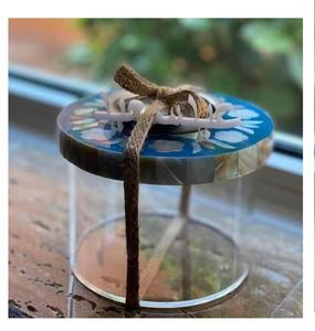Artisanat de qualité, pot en acrylique et couvercle en bois avec incrustation de bois, récipient pour le stockage de desserts, utilisation dans les hôtels et les restaurants, taille personnalisée - Product Image 3