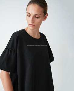 เสื้อยืดโอเวอร์ไซส์ผู้หญิงคุณภาพสูง ผ้าฝ้าย 100% พิมพ์ลายกราฟิก พร้อมบริการรับผลิตป้ายคอเสื้อและบรรจุภัณฑ์ตามสั่ง - Product Image 3