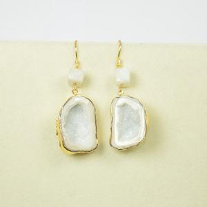 Pendientes de plata de ley 925 con forma de lujo, oro de 18 quilates, electrochapado, blanco - Product Image 2