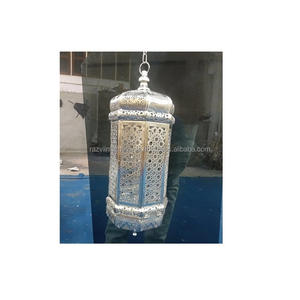 Fancy Metal Iron Marroquí Linterna Iluminación exterior hecha a mano para decoración del hogar para ocasiones de Pascua - Product Image 1