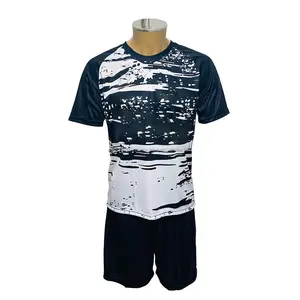 Nieuw Ontwerp Groothandel Goedkope Voetbal Jersey Aangepaste Leverancier Snel Droog Voetbal Uniform Kit Training Uniform Uniform Voetbalshirt