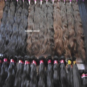 Extension de cheveux vierges Remy de haute qualité en Inde, cheveux humains vierges droits et soyeux à cuticule alignée d'un seul donneur - Product Image 4