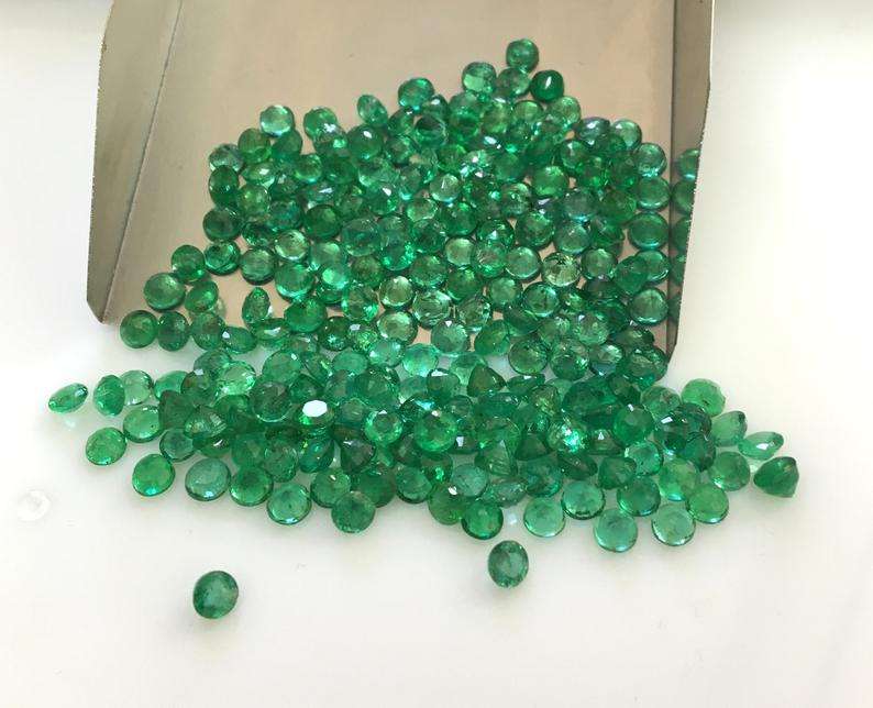 สีเขียว