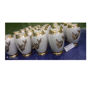 Urna de cremación de latón de alta calidad por BRASSWORLD INDIA, suministros funerarios fabricados - Product Image 1