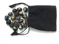 Fournisseur d'un ensemble de runes en agate noire |   Grossiste en ensemble de runes en agate noire |   Achetez un ensemble de runes en agate noire, guérison indienne Reiki