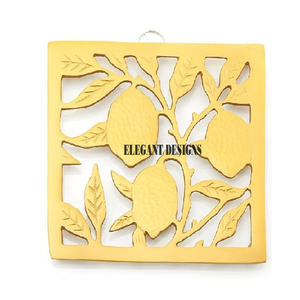 ขาตั้งสามขาโลหะแบบสามขาสำหรับตกแต่งโต๊ะดีไซน์เนอร์ - Product Image 2