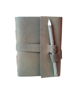 Venta al por mayor Diario clásico liso con cuaderno encuadernado en cuero lápiz. - Product Image 1