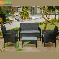 Ensemble de canapé en rotin synthétique BeNK Favorable 3 pièces avec coussins - Salon de jardin, mobilier de salle à manger, imperméable, origine Vietnam