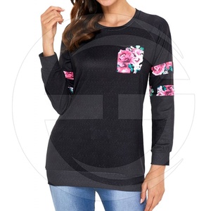 Venta al por mayor de encargo Floral parche acento negro sublimado sudadera - Product Image 4