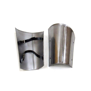 Conjunto de Armadura Medieval para Media Pierna, Rodilleras Antiguas Medievales, Conjunto de Armadura Medieval para Pierna del Siglo XV en Venta - Product Image 6