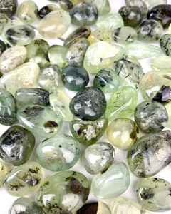 KingGems, venta al por mayor, Prehnita Natural, piedra Feng Shui, estilo amoroso, Reiki, curación, artesanía semipreciosa, recuerdo de piedras preciosas - Product Image 2