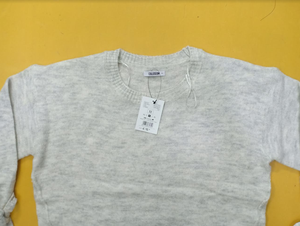 เสื้อผ้าแบรนด์คุณภาพสูงสำหรับผู้หญิง เสื้อจั๊มเปอร์เนื้อผ้านุ่มพิเศษ คอกลม แขนยาว สเวตเตอร์ สต็อกล็อตจากบังกลาเทศ - Product Image 2