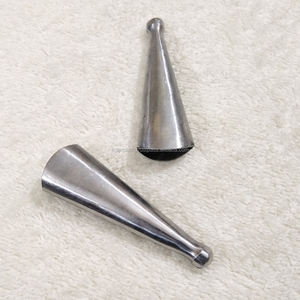 Chape de scabbard moyen en métal pour fer moyen - Product Image 1