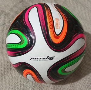 Nuevo Patolay RTB 8707 Thermal PU Balón de entrenamiento de fútbol Tamaño 5 Blanco con diseño personalizado y vejiga de goma - Product Image 4