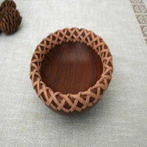 ชามไม้ทันสมัยพร้อมของตกแต่งลูกไม้ทำด้วยมือ,ของขวัญแฮนด์เมดสีน้ำตาลธรรมชาติที่ไม่ซ้ำใครใช้สำหรับเครื่องครัวและคาเฟ่ - Product Image 1