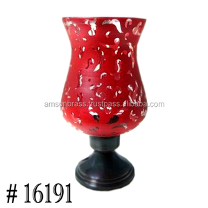 Bougeoir fait main d'ouragan en verre de couleur rouge décorative de Noël - Product Image 1