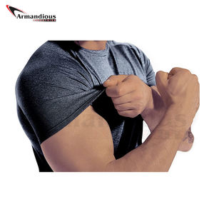 Personnalisé respirant course Fitness t-shirt entraînement Sport Gym poinçonnage microfibre t-shirt hommes Muscle Fit chemises pour hommes - Product Image 3