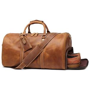 Sac de voyage en cuir marron de qualité supérieure, luxueux, avec un grand espace de rangement, une bandoulière réglable et une fabrication artisanale, à vendre - Product Image 1