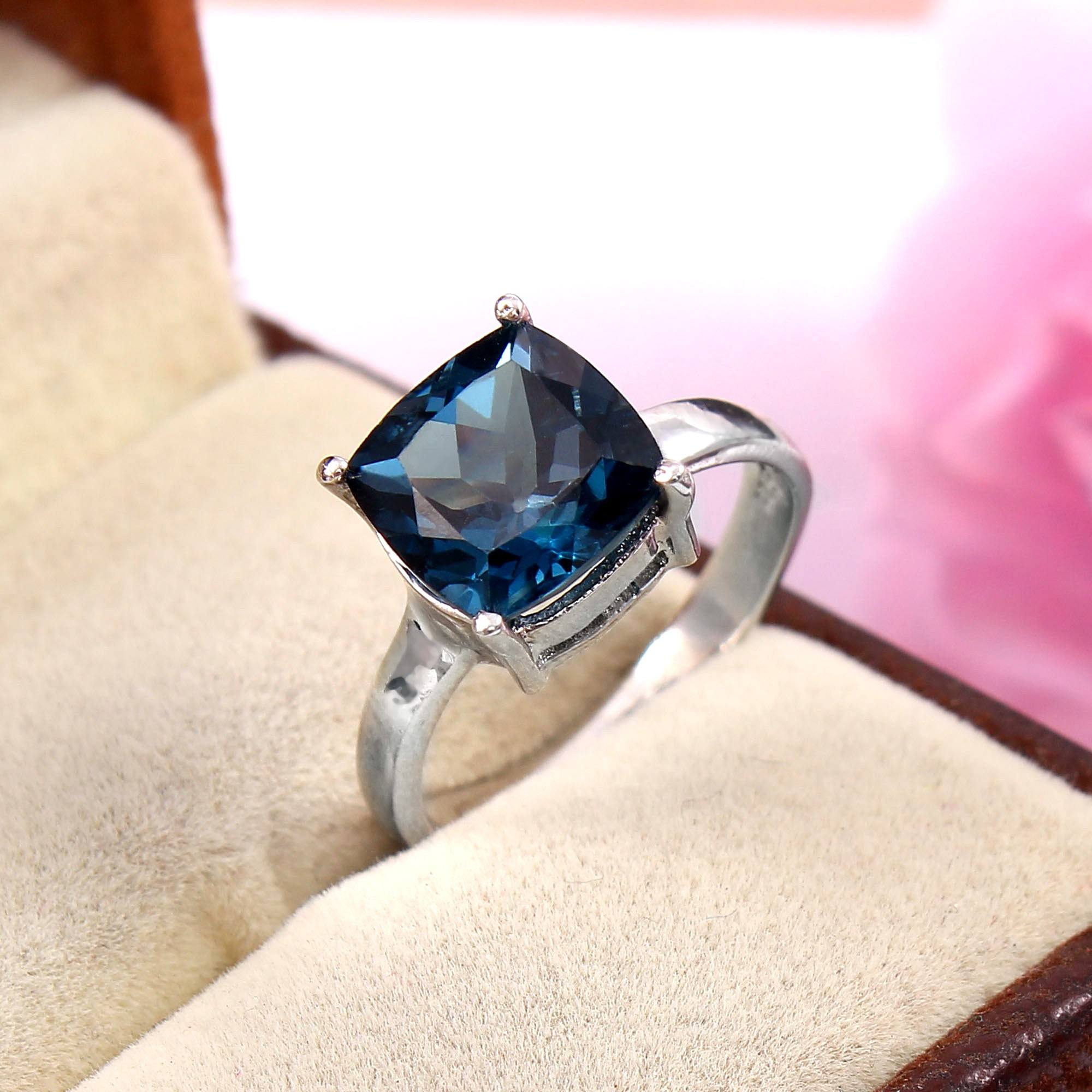 สีฟ้าลอนดอน